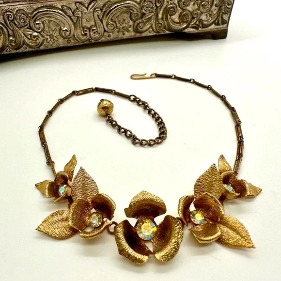 Vintage Deco Rhinestone Flower Statement Necklace - Picture 11 of 17